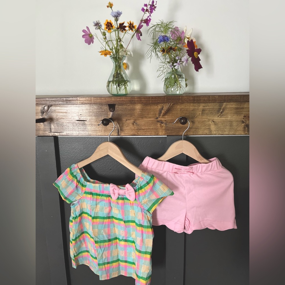 Crown & Ivy spring plaid blouse and matching shorts.